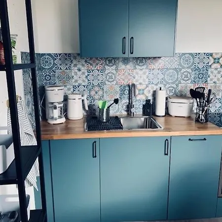 Modernes 1-raum Im Boho-style Διαμέρισμα Κότμπους